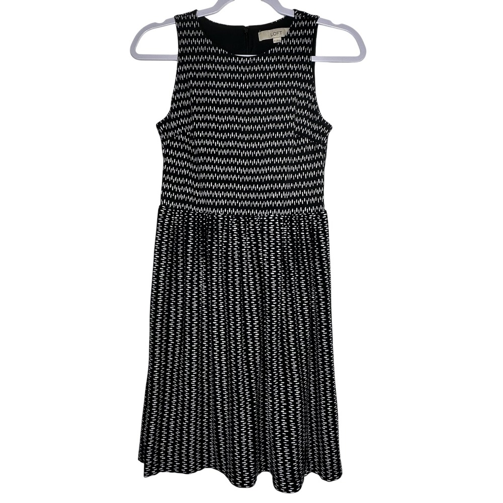 Ann‎ Taylor LOFT Womens XS Black White Geometric Dash Fit Flare Sleeveless Dress